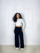 Conjunto Calça Pantalona Escura + Cropped Manga Longa